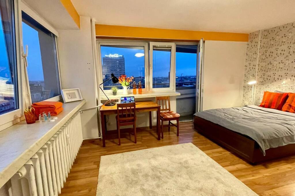Orange Metro Fast Wifi 1Gbs Big Tv Hbo Appletv Apartman Varsó Kültér fotó